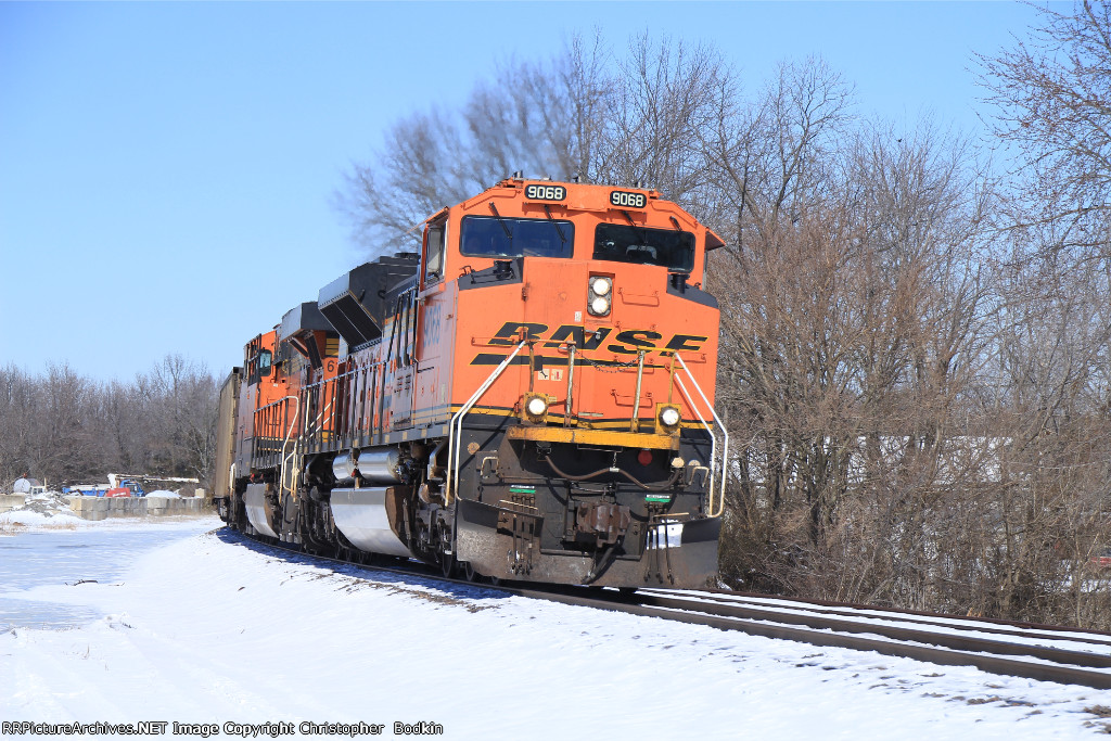 BNSF 9068